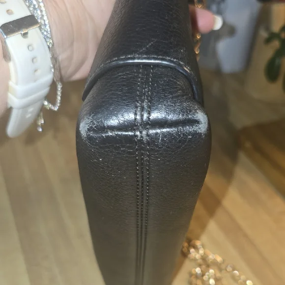 Henri Bendel Black Leather Crossbody Bag with Gold Chain - Picture 6 of 12